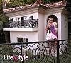 For one moment, I like Paris Hilton bc of her cute and spoiled dogs-paris-dog-mansion1.jpg